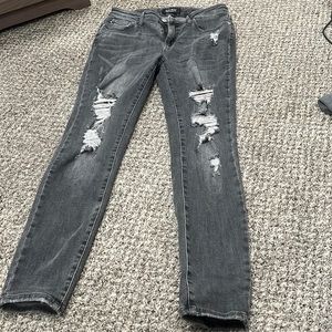 Judy blue skinny fit faded black denim stretch jeans.  Size 11 or says 30